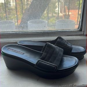 Prada slides